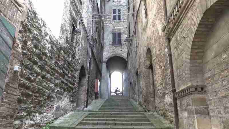 Video Screenshot, tags: strade - youtube